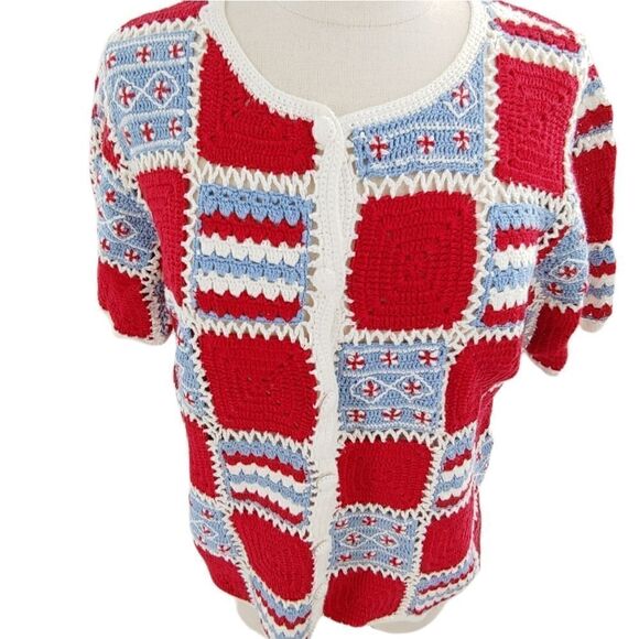 Awesome red, white & blue granny square crochet short sleeve sweater medium - Picture 3 of 8